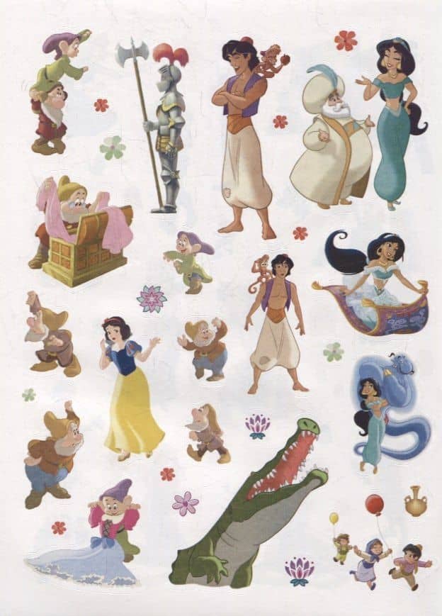 Принцесса Disney.Счастливые мгновения. МН № 2104. Развивающая книжка с многоразовыми наклейками и постером (3)